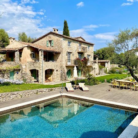 L'Effrontee Bed & Breakfast Tourrettes-sur-Loup Bagian luar foto