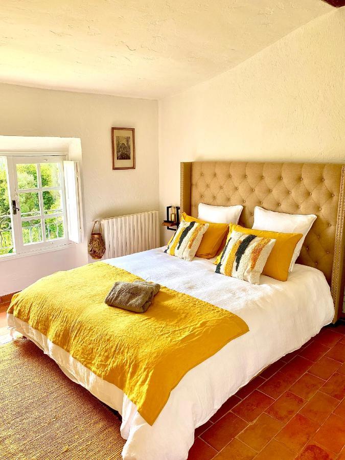 L'Effrontee Bed & Breakfast Tourrettes-sur-Loup Bagian luar foto