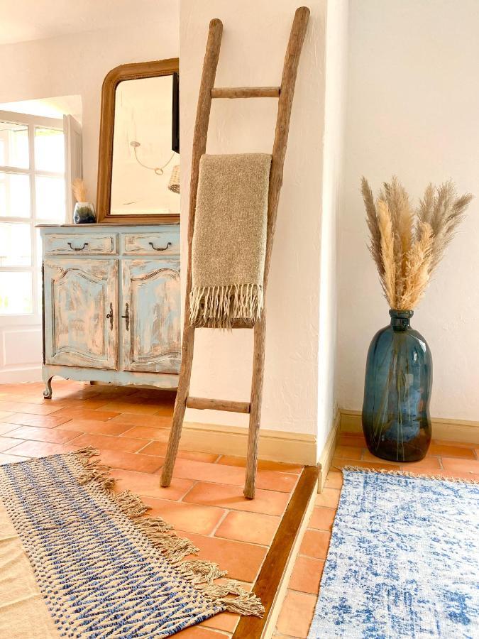 L'Effrontee Bed & Breakfast Tourrettes-sur-Loup Bagian luar foto